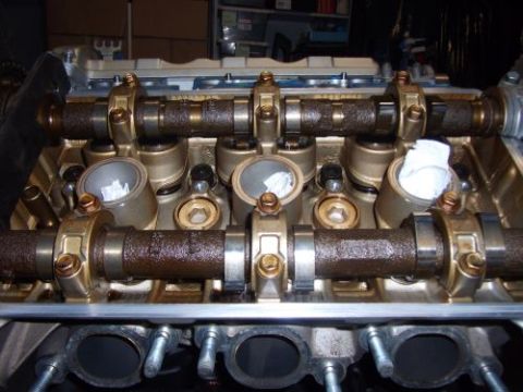 1991 Ford Taurus - This image shows the internal components of an engine, specifically the camshafts and valve train.