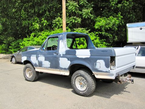 1992 Ford Bronco - This 1992 Ford Bronco is in the process of being repaired and repainted.