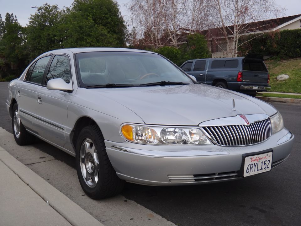 2000 Lincoln Continental