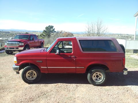 1996 Ford Bronco photo