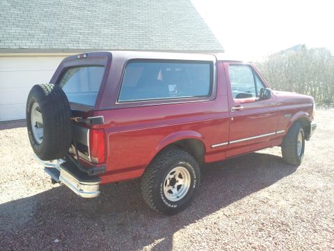 1996 Ford Bronco photo