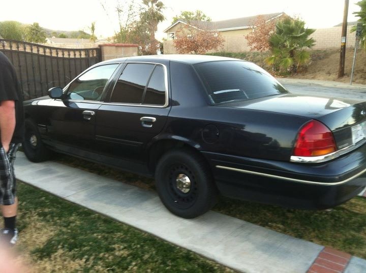 1999 Ford Crown Victoria “vicky”