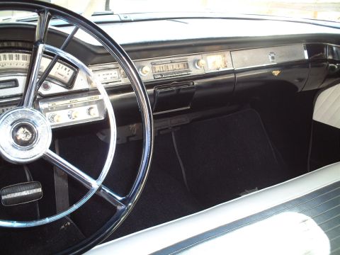 1967 Ford Galaxie - Dashboard pic (from driver's side window)