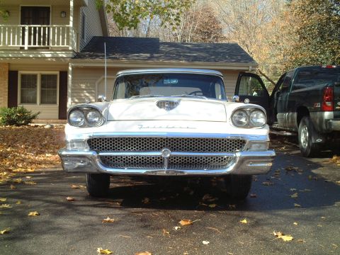 1967 Ford Galaxie - Front view of vehicle