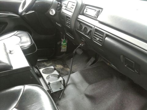 1992 Ford Bronco - the flooring and TUFFY center console, great because of the lock when top is off. also so added sound deadening and heat shield to the fron…