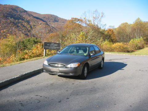 2003 Ford Taurus “boomin bull”