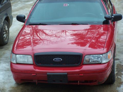 2001 Ford Crown Victoria photo