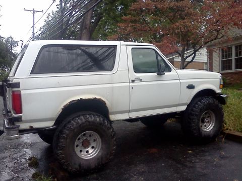 1996 Ford Bronco photo