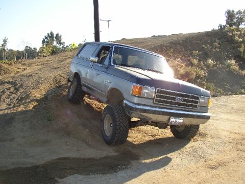 1989 Ford Bronco - Still no SAS, but not bad for TTB