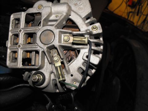 1982 Chrysler New Yorker - Blue and Green field wires on my typical Chrysler 60 amp alternator