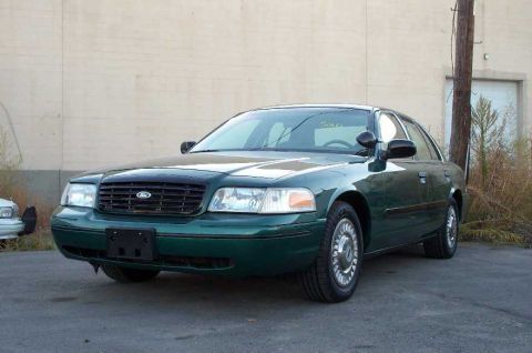 1998 Ford Crown Victoria - A green '99 P71. Probably the next color P71 I will own.