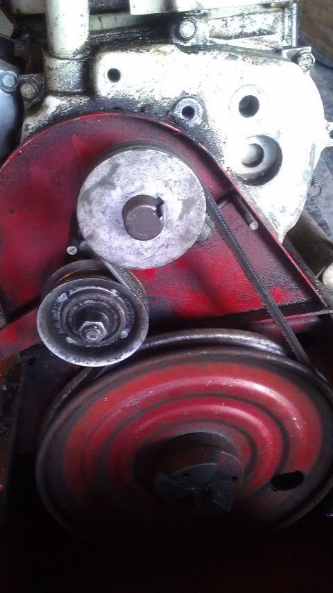 1991 Toyota Tacoma - Engine belt pulleys and belt shown in detail.