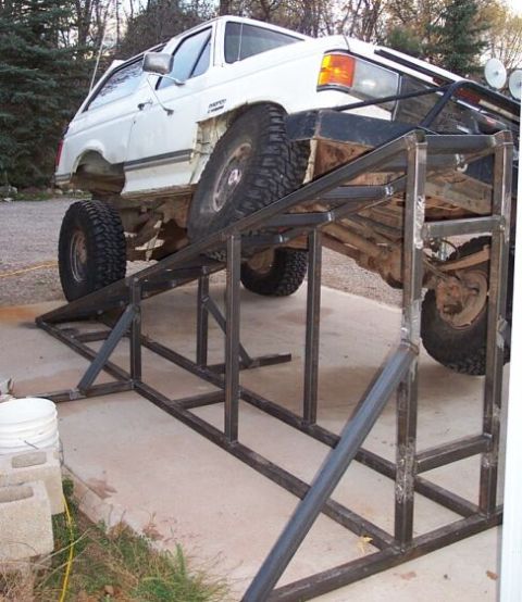 1990 Ford Bronco - 10/24/03, just messing around on my new ramp