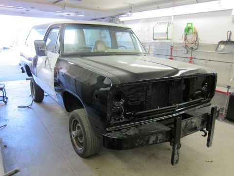 1987 Dodge 1500 - Dodge Ramcharger in a garage, front end removed for repairs and bodywork.