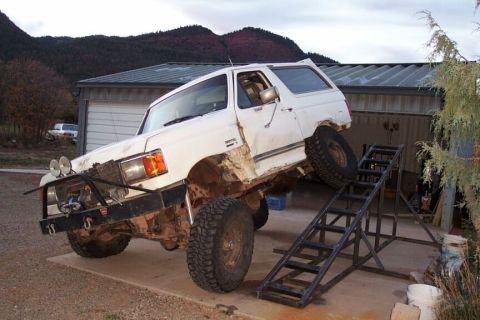 1990 Ford Bronco - another angle