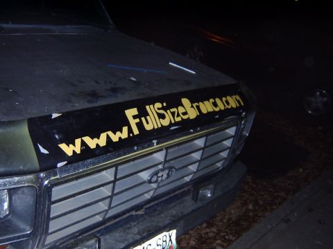 1982 Ford Bronco - The bug shield on this 1982 Ford Bronco displays the website www.FullSizeBronco.com.