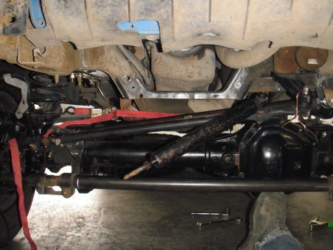 1995 Ford Bronco - A look at the angles. The factory bar is 37" from center of eye to center of eye it is also 15*ish steeper than the drag link. My bar…