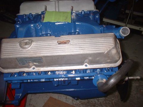 1969 Mercury Cyclone - Engine block painted blue with aluminum valve covers. A green tape is visible on the intake manifold.