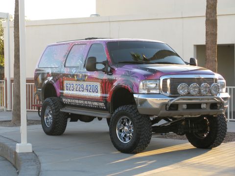 2001 Ford Excursion photo