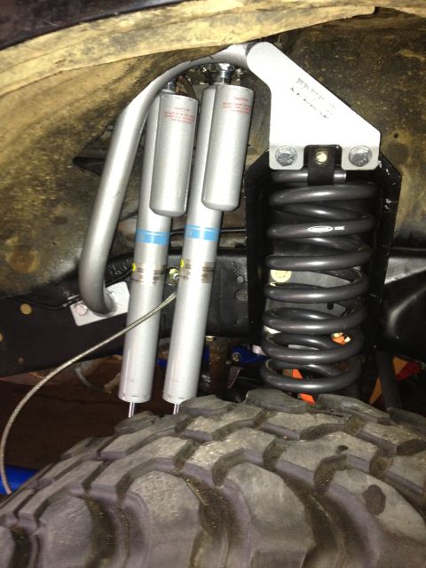 1995 Ford Bronco - shocks in