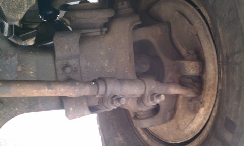 1984 Ford Bronco - Drivers side Tie Rod End, again you can see that the boot is split.