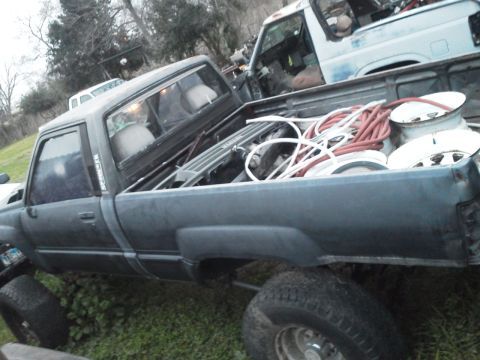 1988 Toyota Hilux photo
