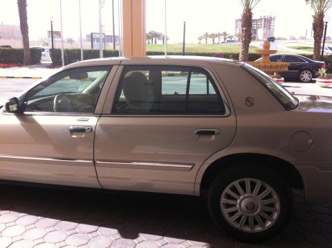 2012 Ford Crown Victoria photo