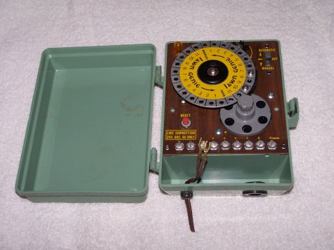 1973 Ford Bronco - A Lawn Genie timer with a 24V, 60c AC only line connection is shown with its cover open.