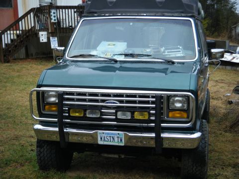 1981 Ford E350 photo