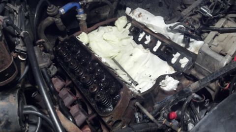 1992 Ford Bronco - Cleaning time!
