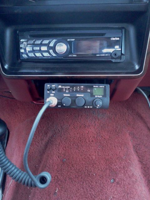 1989 Ford Bronco - A Clarion car stereo and a Midland CB radio are installed in the dashboard of this vehicle.