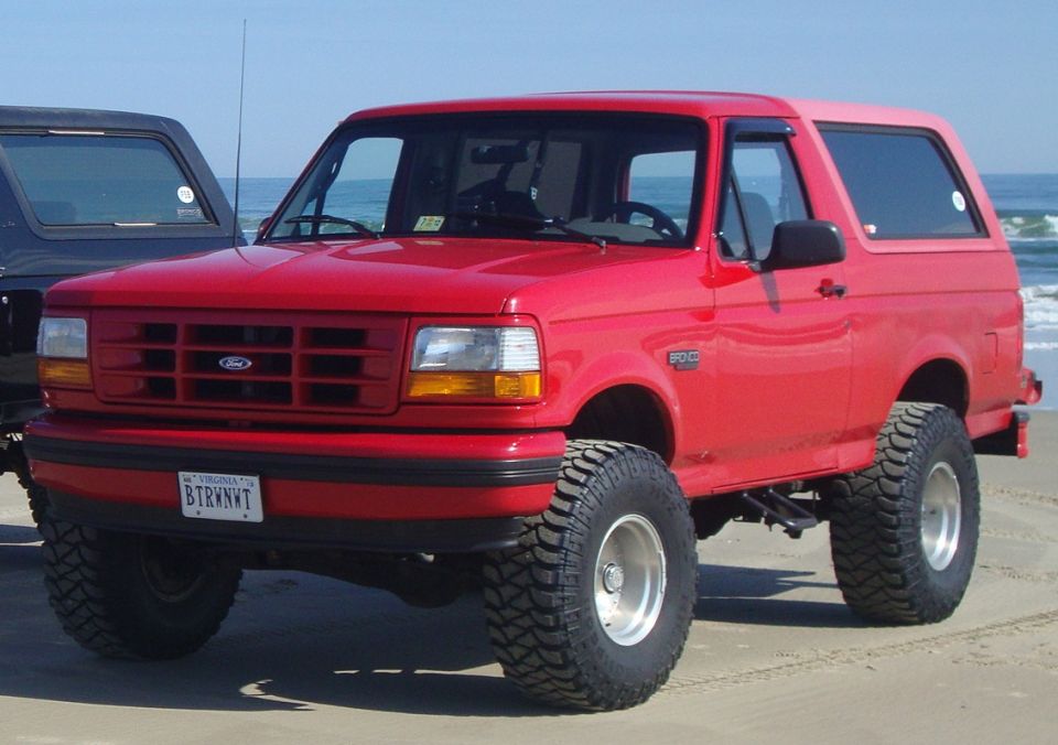 1995 Ford Bronco “Big Red”