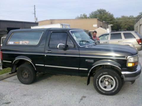 1992 Ford Bronco - Pretty much the way that i bought the bronco, what you can see is the two tons of crap the previous owner left me in the Back.