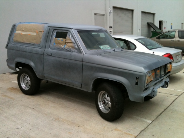 1988 Ford Bronco II, gray, 3q-front view, windows taped off