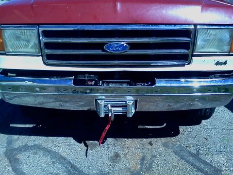 1989 Ford Bronco - Front view of a 1989 Ford Bronco, equipped with a winch mounted on the bumper.