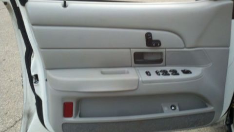 2004 Ford Crown Victoria