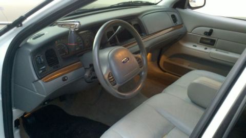 2004 Ford Crown Victoria