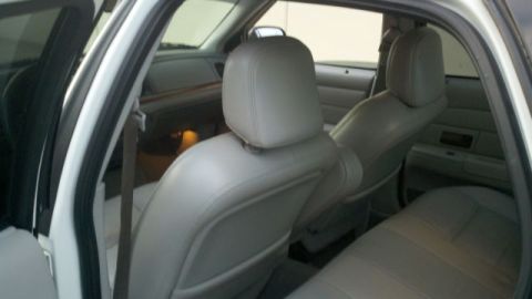 2004 Ford Crown Victoria