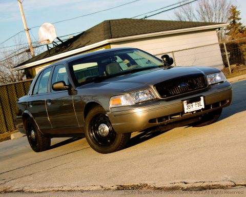 2005 Ford Crown Victoria - 2005 CVPI with 17inch rims off a junked 2010 Kenosha County Sheriff car.