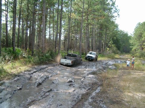 1991 Ford Bronco - Toyota trying to pulls another Yoda.