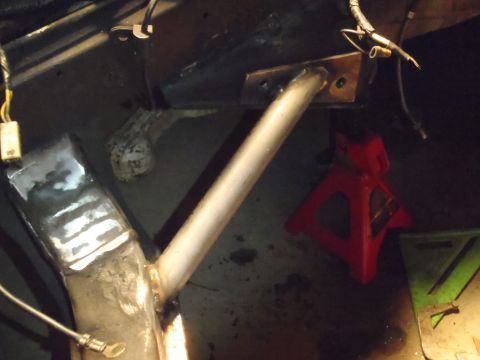 1978 Nissan 300ZX - Passenger brace