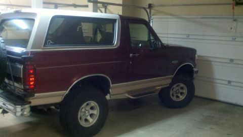 1996 Ford Bronco photo