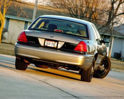 2005 Ford Crown Victoria photo