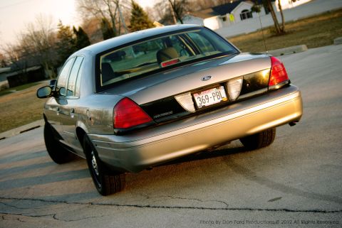 2005 Ford Crown Victoria photo
