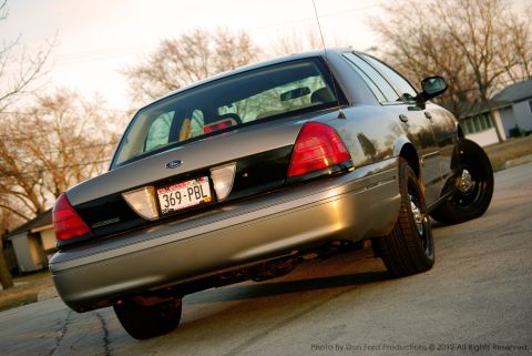 2005 Ford Crown Victoria photo