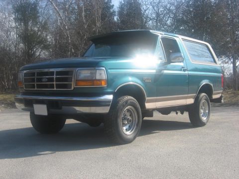 1996 Ford Bronco photo