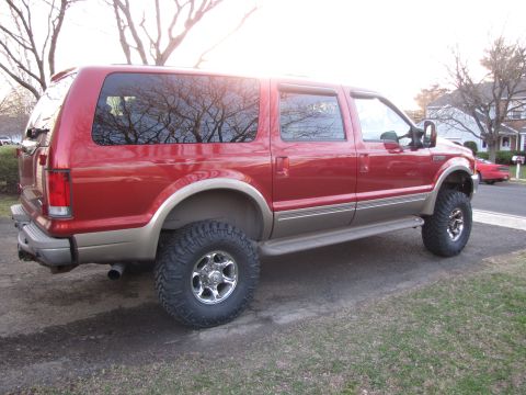 2001 Ford Excursion photo
