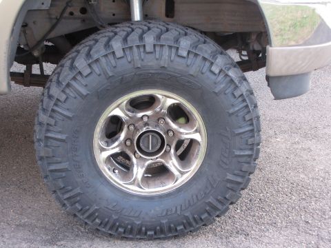 2001 Ford Excursion photo