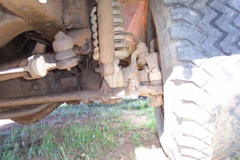 1996 Ford Bronco - F150 donor truck for 5 lug outers, and steering.
