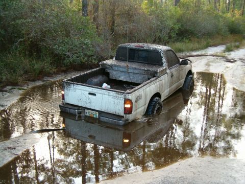 1991 Ford Bronco - Same spot frammed out.